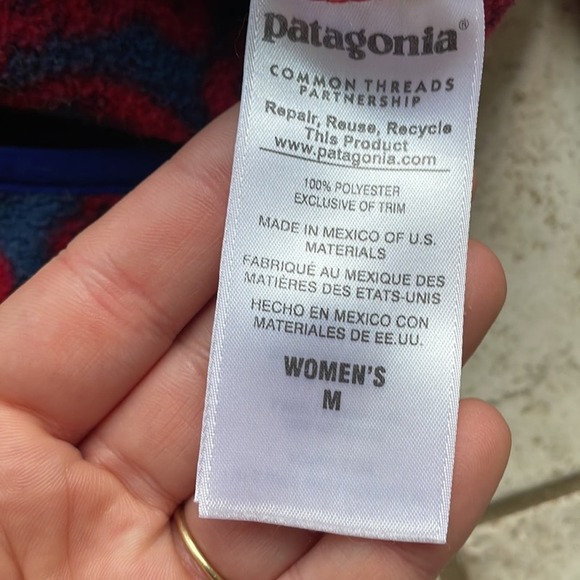 Patagonia Synchilla Snap T Lotus Flower Pullover in Barceloneta Red - Picture 13 of 16